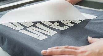 Bedruckte Textilien als Beispiele